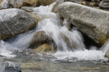 Wasser verschwommen